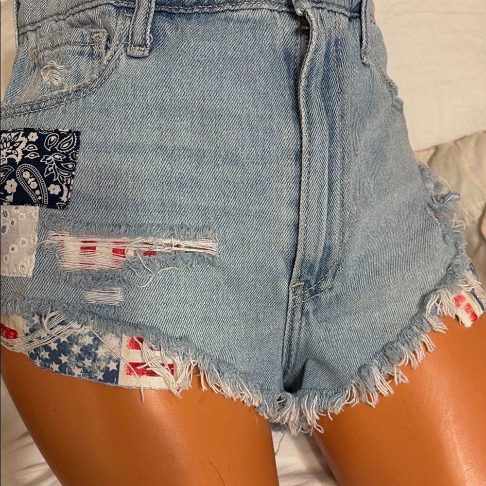 HOLLISTER USA FLAG AMERICANA Denim Jean Shorts with Patchwork size 3 / 26
